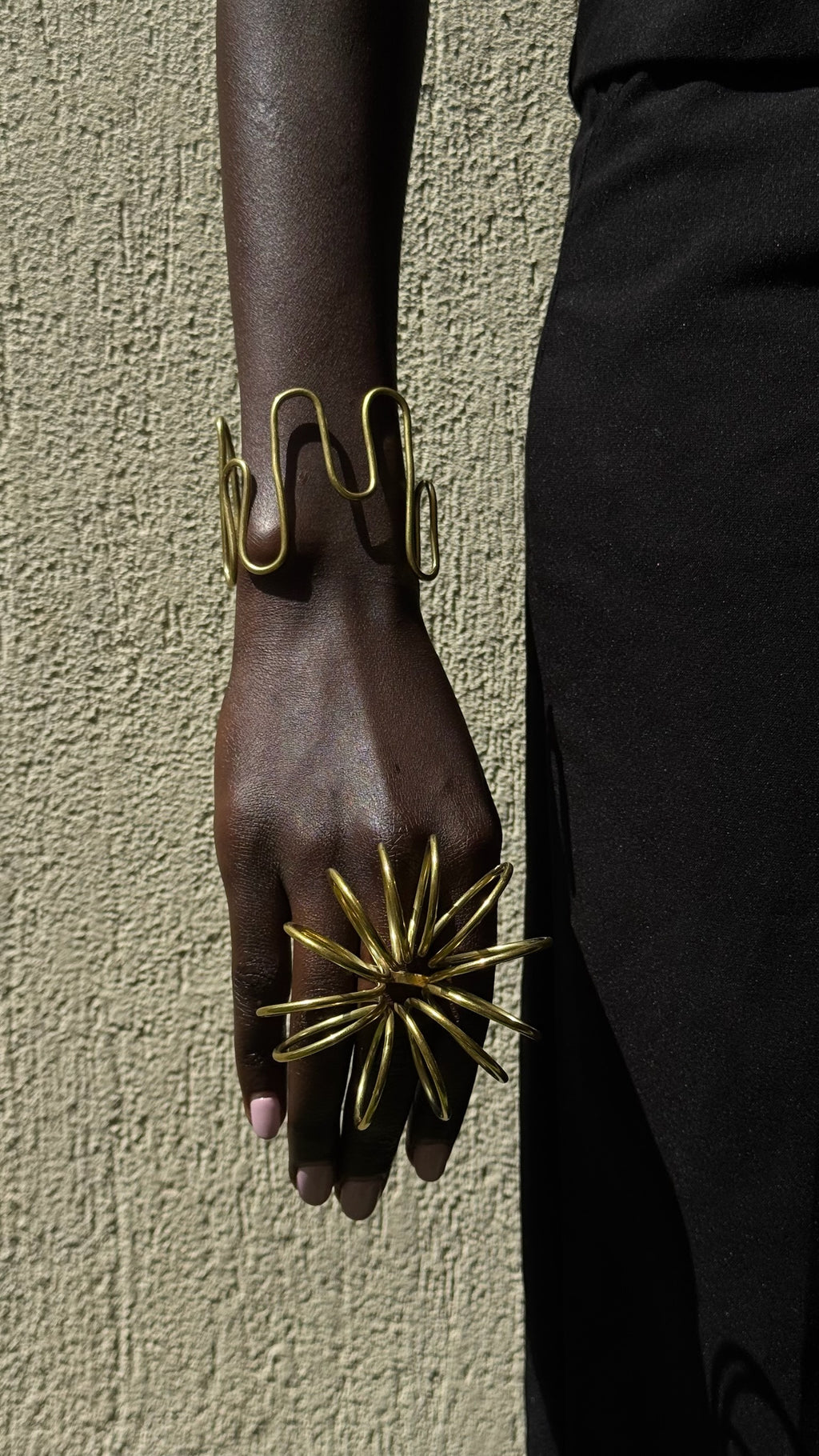 Upepo Twirl Ring