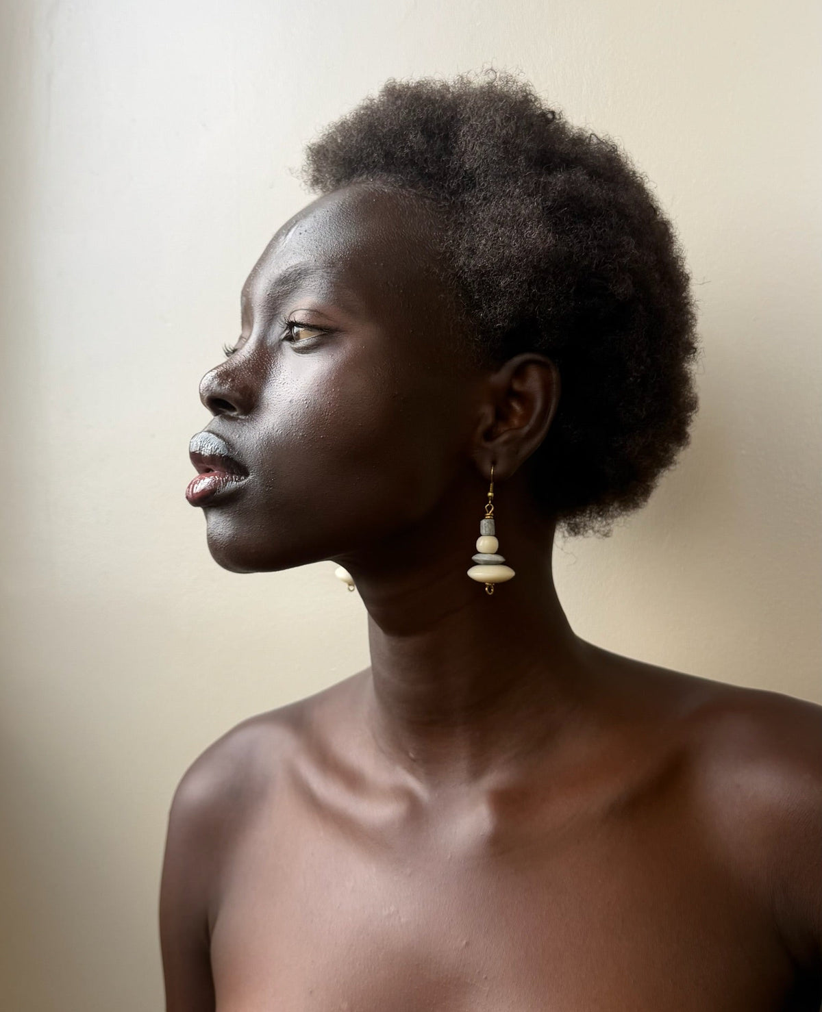 Mnara Kijivu Earrings