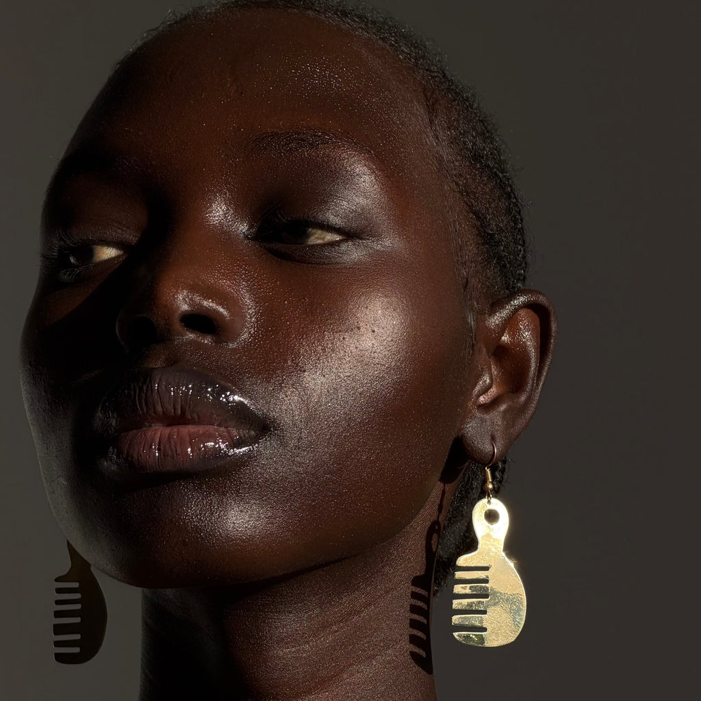 The Bai Comb Earring
