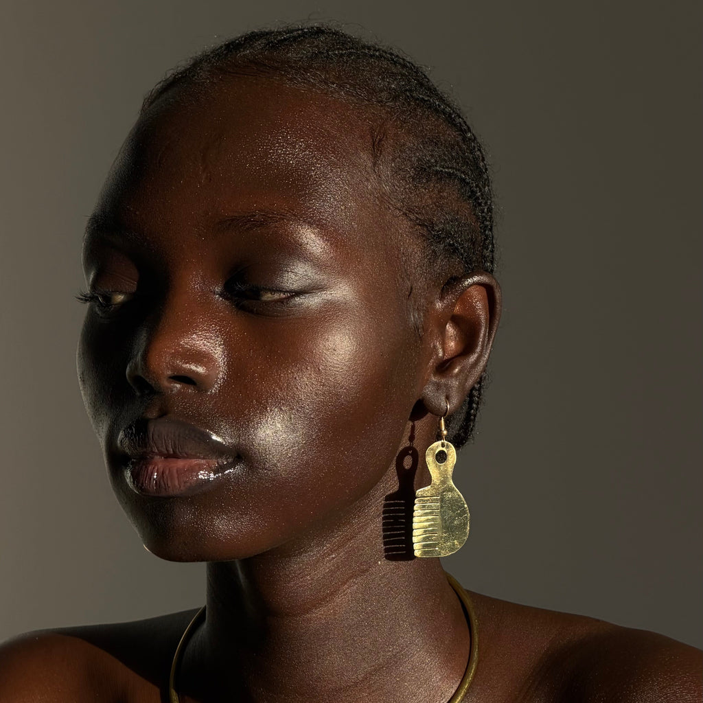 The Bai Comb Earring