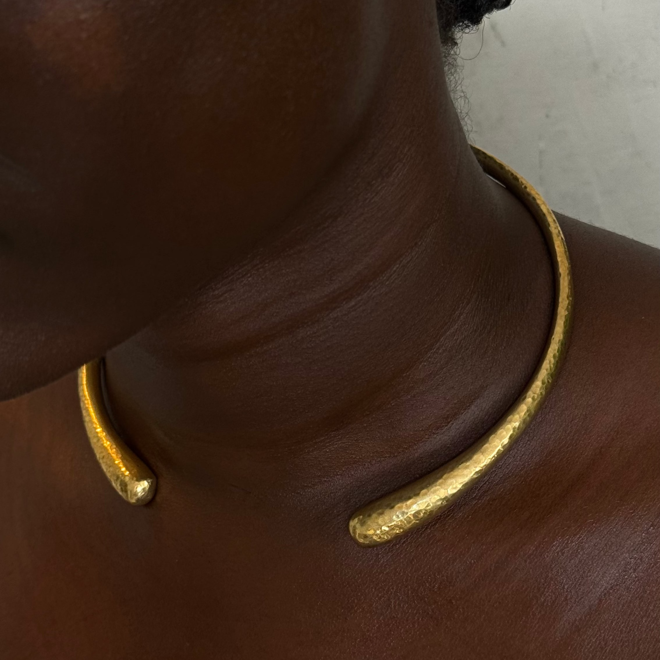 Merhbe neck cuff