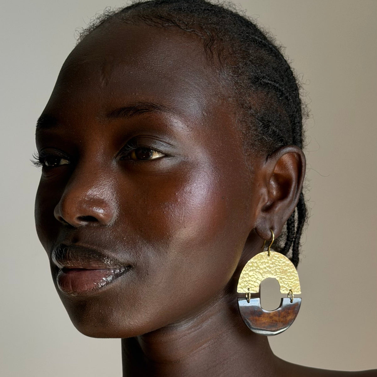 Suku cow horn earrings