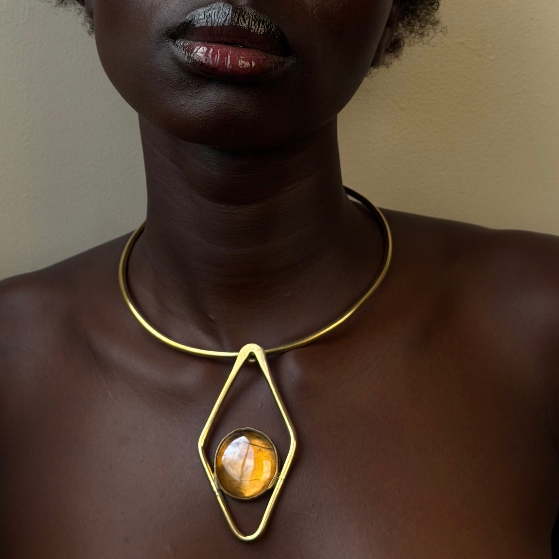 Butter neck cuff