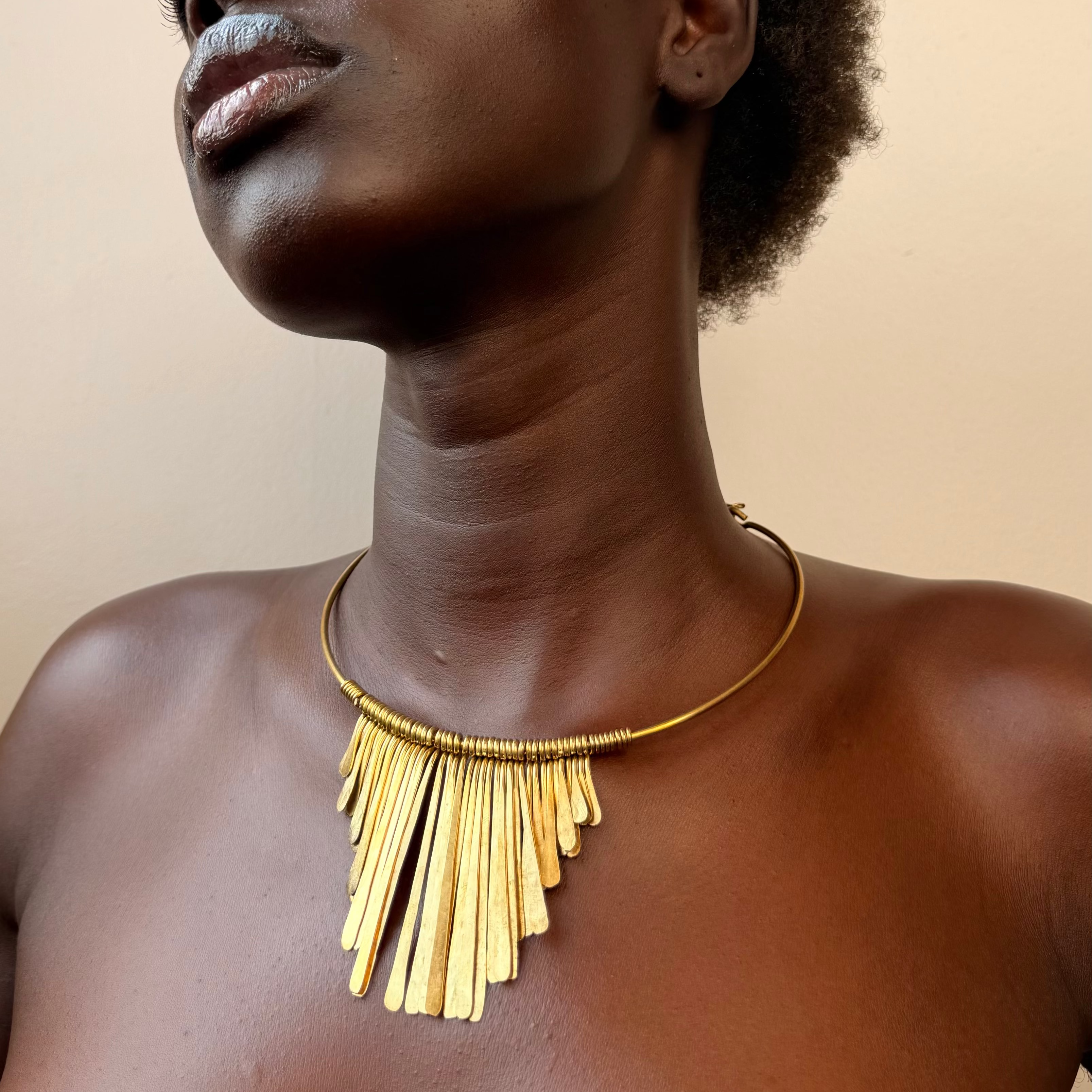 Ribavu neck cuff